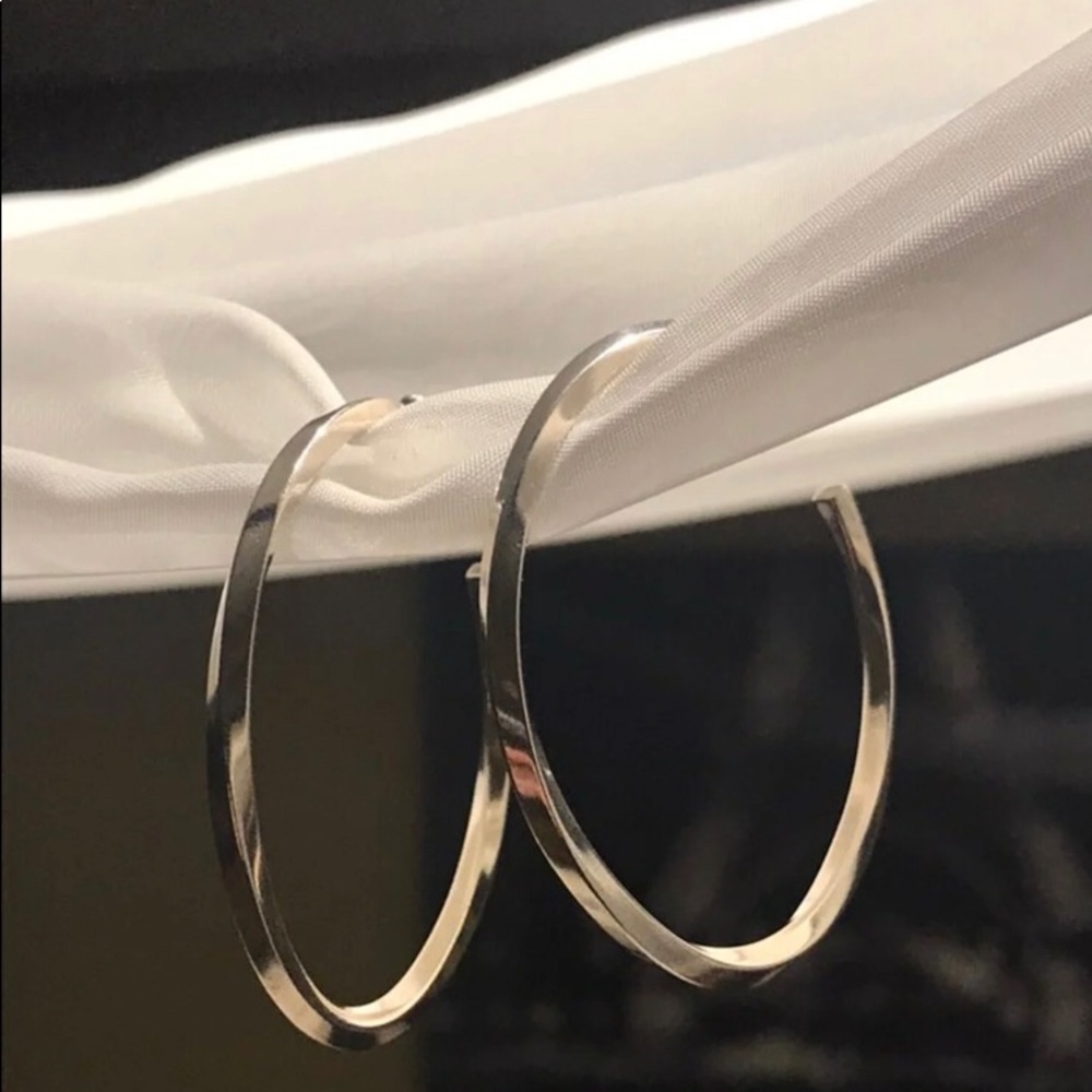 🚫SOLD🚫Retired Tiffany & Co Large Twist Earrings